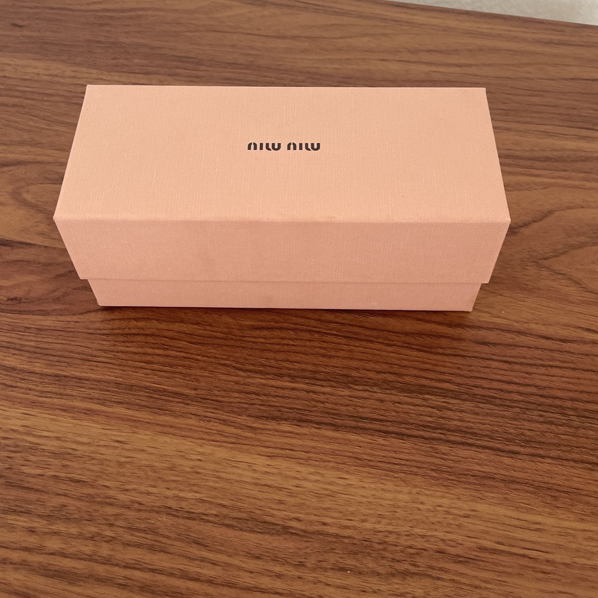 Miu Miu Box/ Package 
