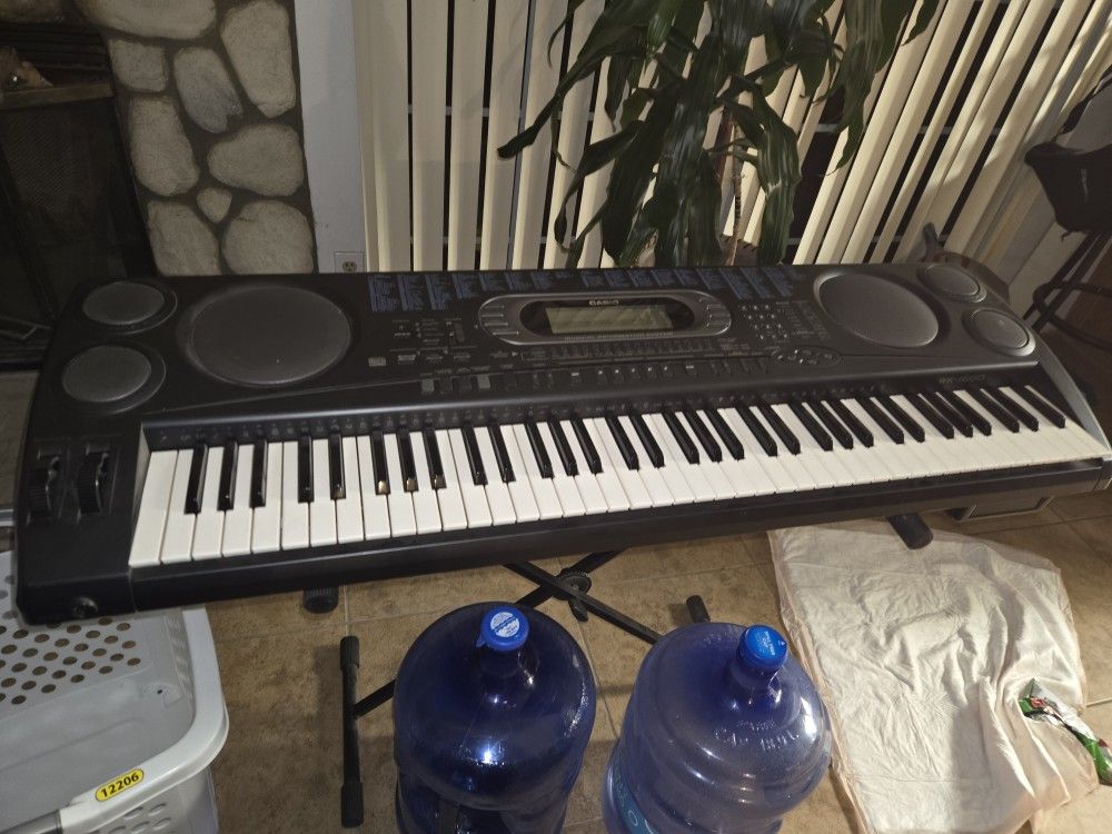Casio WK-1600 Electric Piano Music Keyboard With Stand