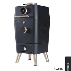 Charcoal Grill & Smoker - Graphite - HBCE4KGUS 