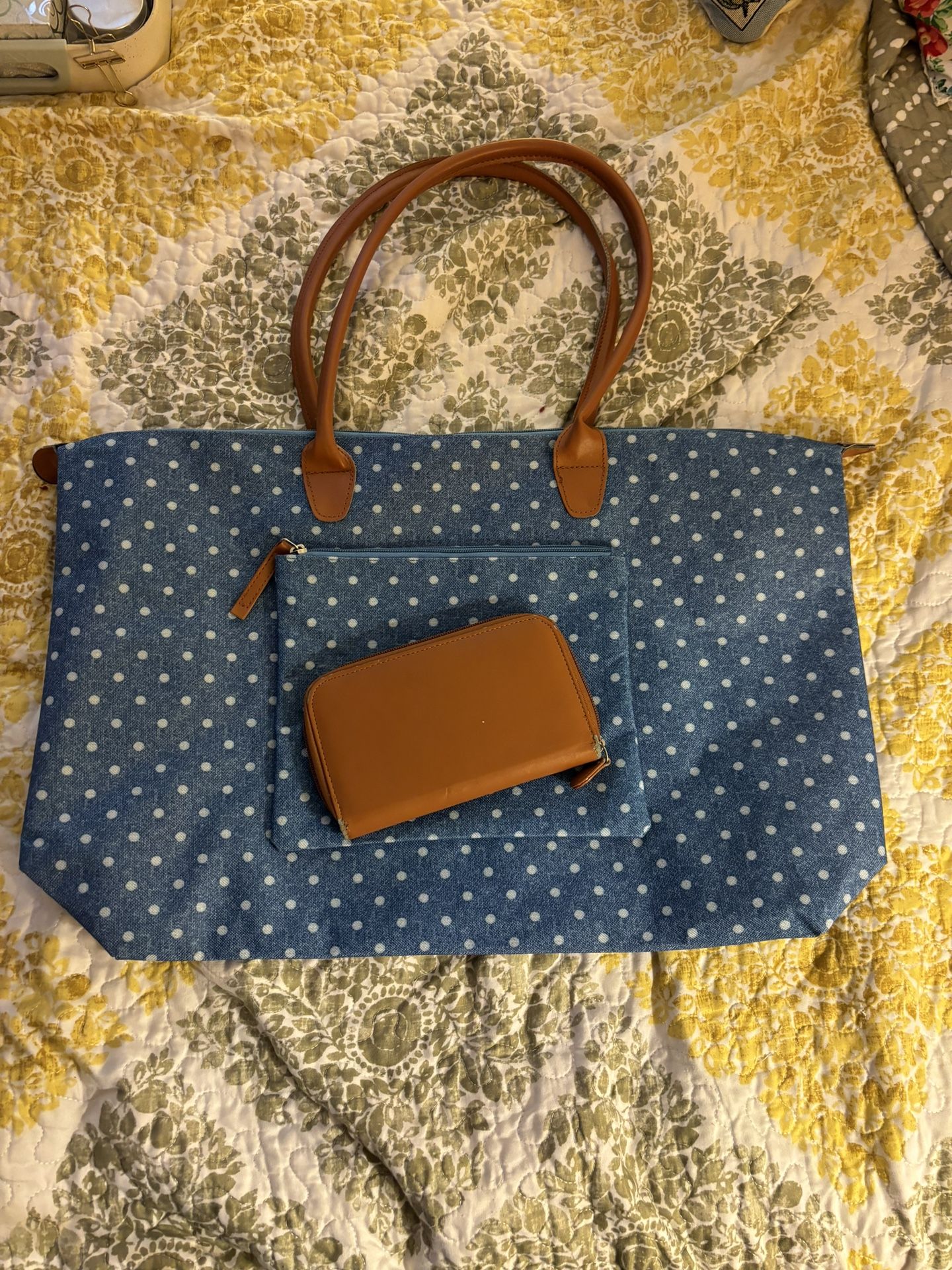 Women Within Three Piece Travel Tote Bag Set