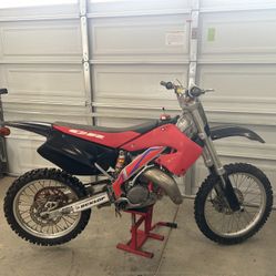 Dirt bikes 