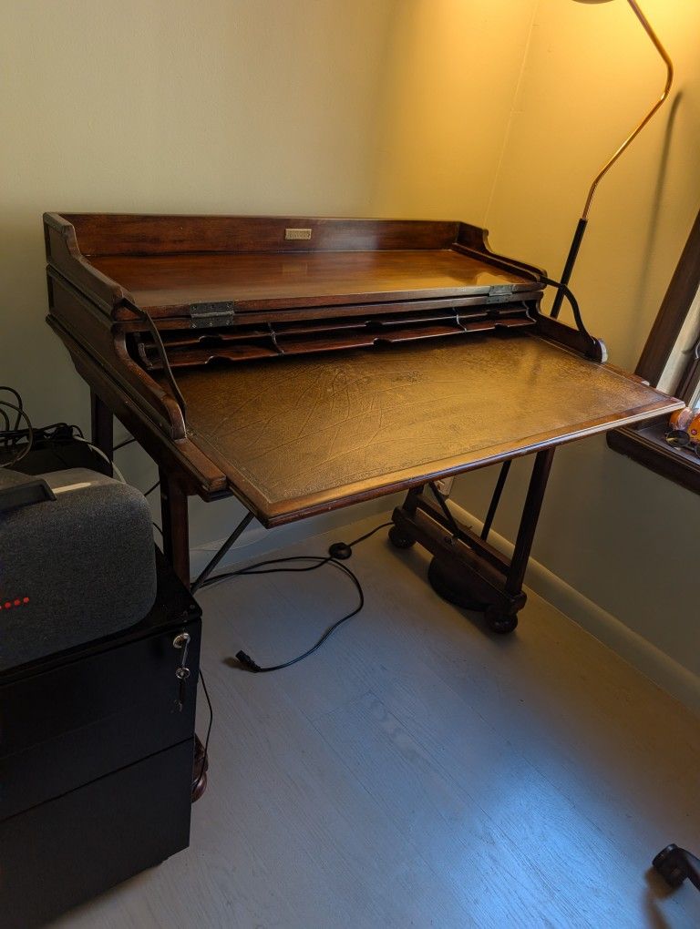 Desk Theodore Alexander