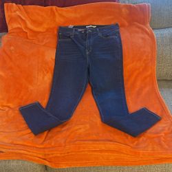 Levi’s High-Rise Super Skinny’s 31/30