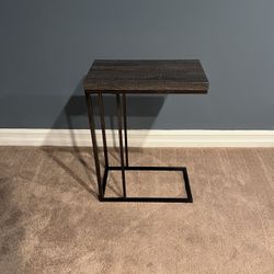 End Table Great Condition