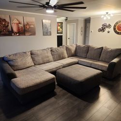 Gray Sectional Sofa with Ottoman
