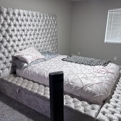 Queen bed