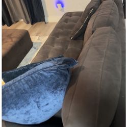 Sectional With Ottoman 