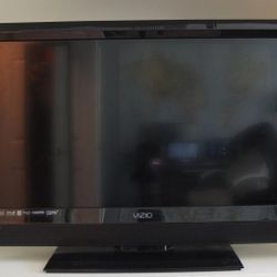 “Vizio 32” HD TV – Works Perfect, Clean, HDMI Ready