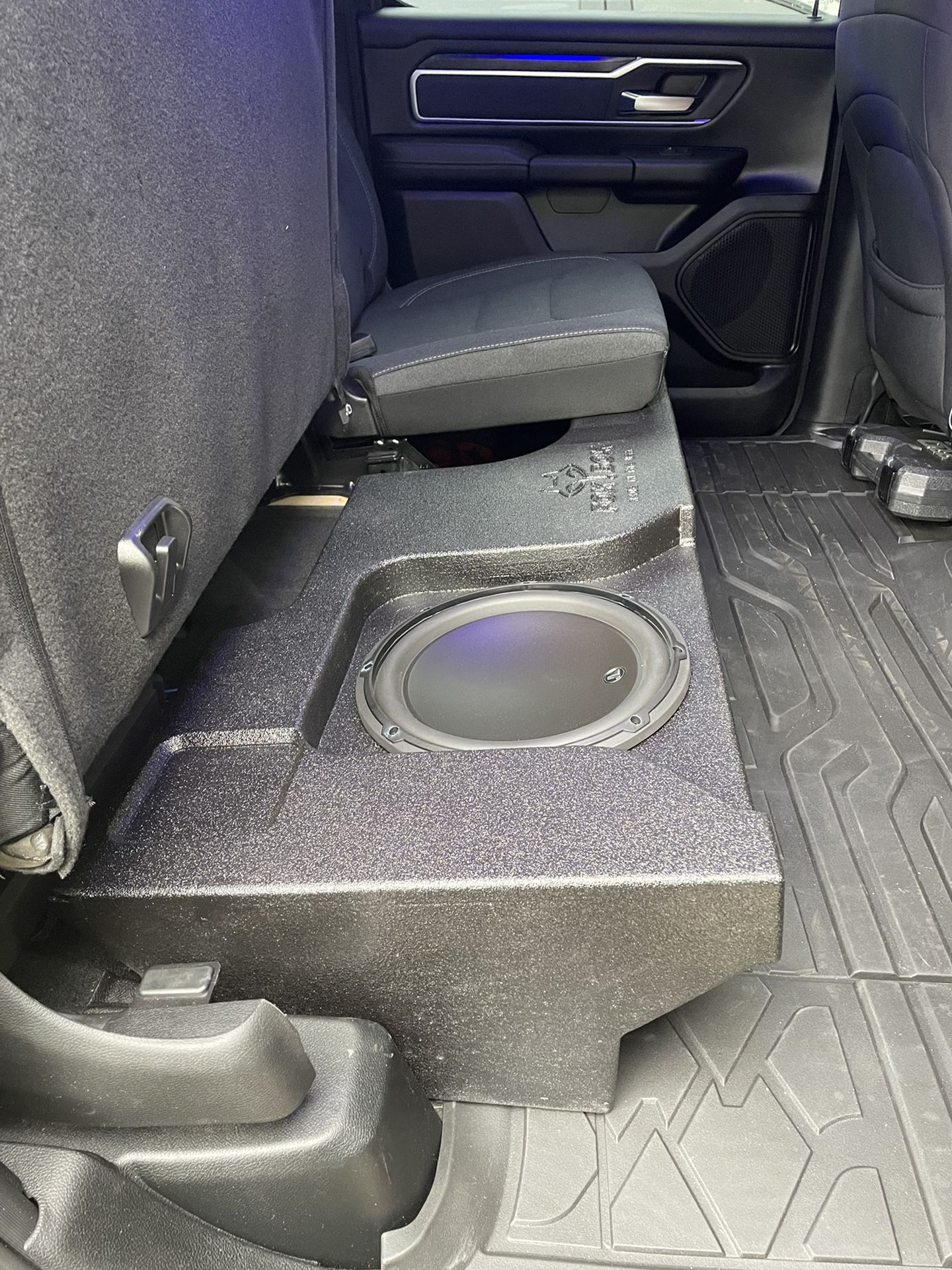 JL Audio W3 Sub In Fox Accoustics Box 2019+ Ram 1500