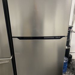 Insignia 21cu Ft Refrigerator 🥶🥶🥶