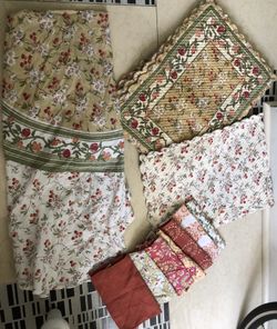 Table Cloth Set