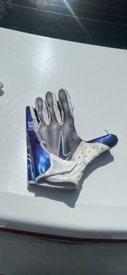 Nike gloves