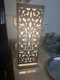 Table lamp