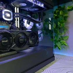 Gaming PC: 32GB DDR5 | RTX 5070 | intel i7-13700F