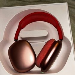 Apple AirPod max headphones