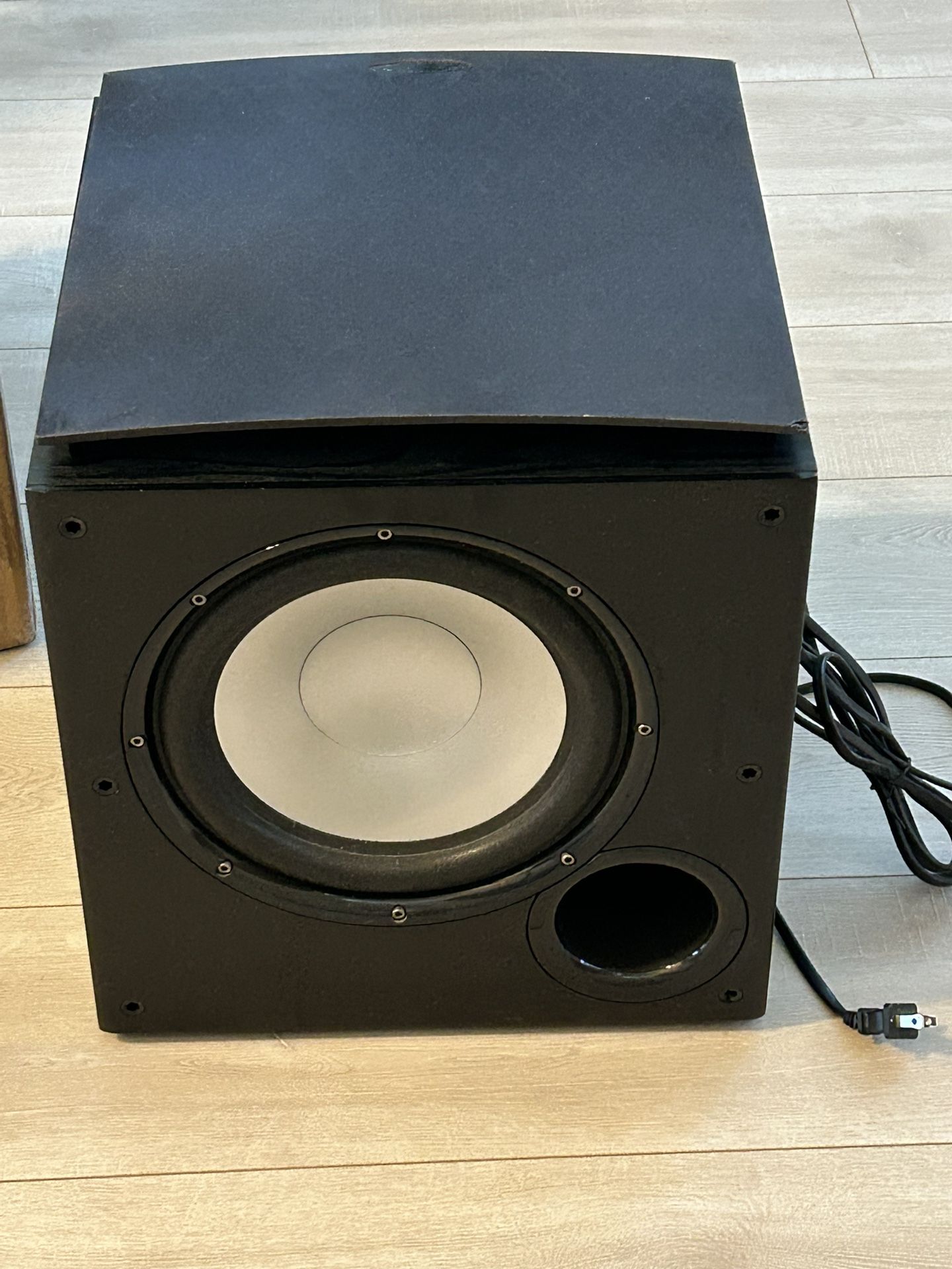 Polk PSW108 10” Powered Subwoofer 100w