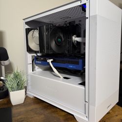 Ryzen 7600 + Arc B580 Streaming And Gaming PC 1440P High Settings