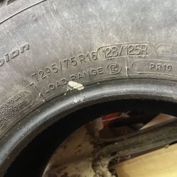 Tire 295/75 R18