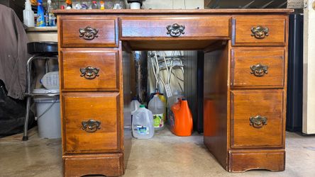 Solid Wood Vintage Desk with 7 Drawers