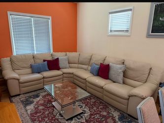 Leather complete living room with elegant table