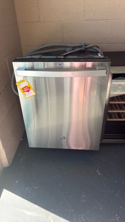 Like new GE stailenss steel dishwasher