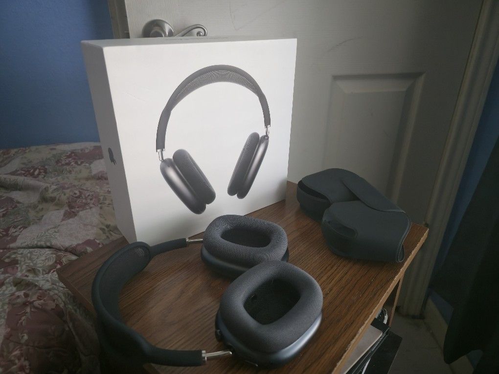 Apple - AirPods Max (USB-C) - Midnight
