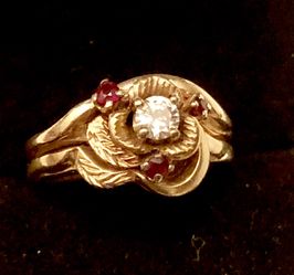 Beautiful 14 karat gold woman’s rose wedding set diamond and rubies