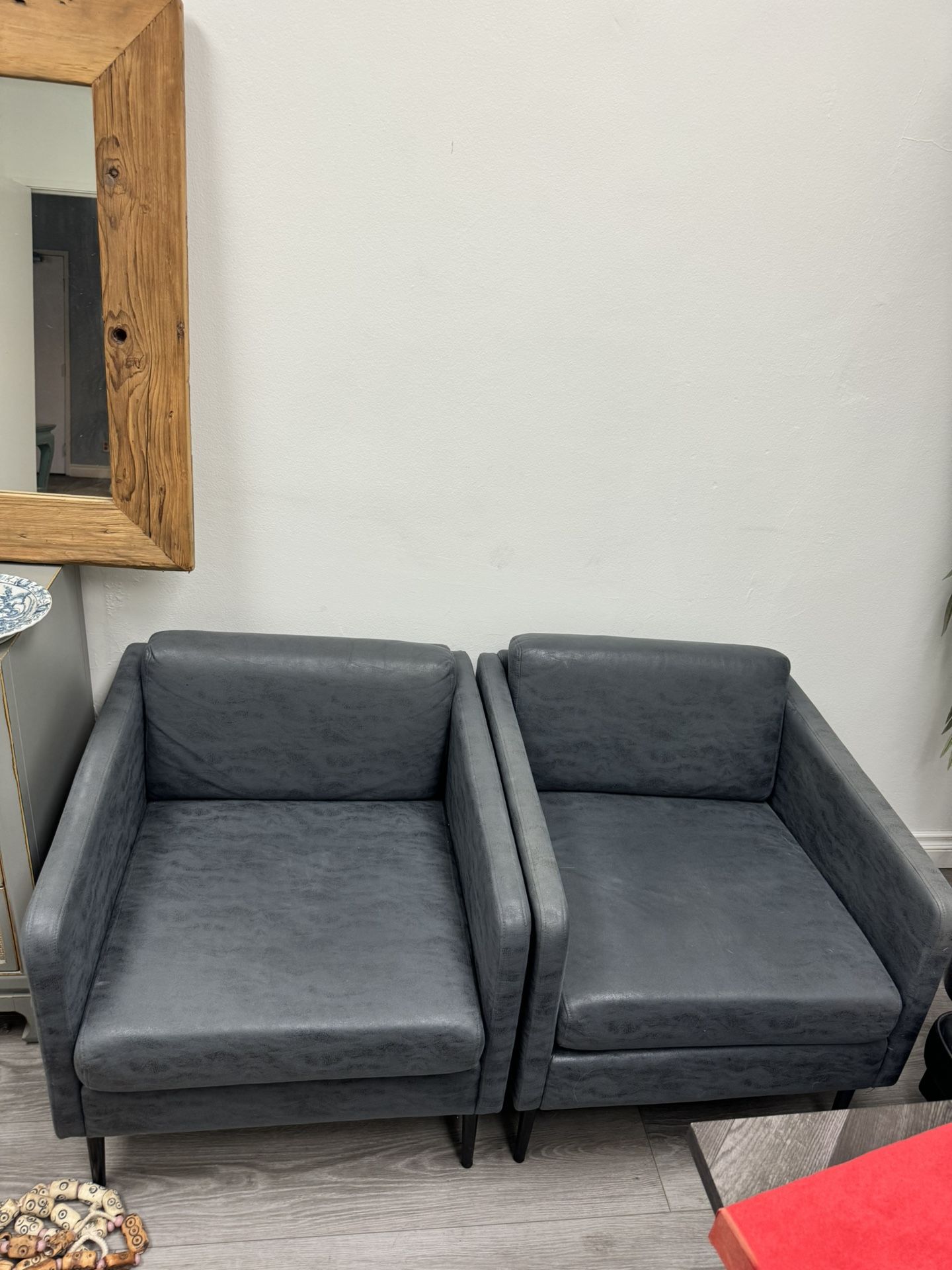 Comfortable and Stylish Armchairs