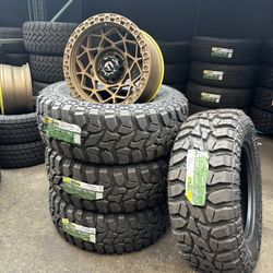 SET LT 285/70/17 MUD TERRAIN AND BRAND NEW WHEELS 6X139.7