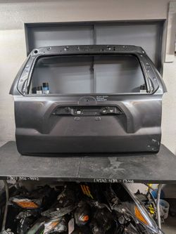 2014-2015-2016-2017-2018-2019-2020-2021-2022-2023-2024 TOYOTA 4RUNNER LIFTGATE OEM #9044