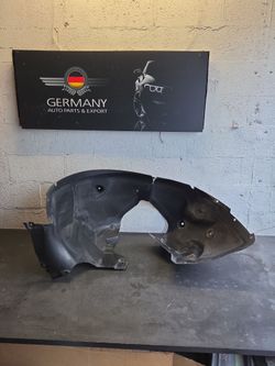 TESLA MODEL 3 2017-23  OEM FRONT RIGHT INNER FENDER LINER SHIELD  10(contact info removed)D
