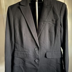 Banana Republic Women’s Navy Pinstripe Suit - Size 6