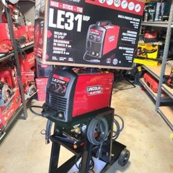 LINCOL WELDER LE31 MULTI-PROCESS MIG TIG AND STICK  950$ NEW 