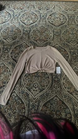Crop top women shirt medium and new