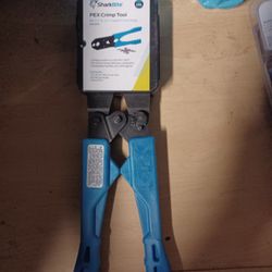 SharkBite PEX Crimping Tool