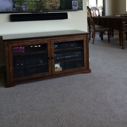 TV Stand/Media Cabinet/Entertainment Center