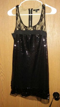 Black lace sequin dress med