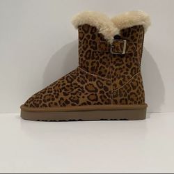 New Style & Co. Womens size 6 Tiny 2 Leopard Fur Lined Winter Boots Shoes