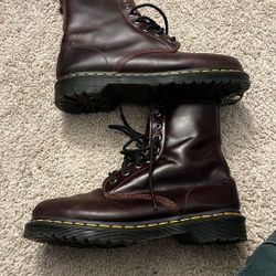 Cheap Used Dr Martens Women’s 9