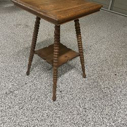 Victorian Quarter sewn Oak Table