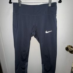 Nike Dri-Fit Capris Workout Pants