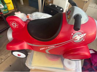 Radio Flyer Ride On Toy