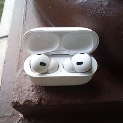 Airpod Pro Newest Model (2023, C Cable)