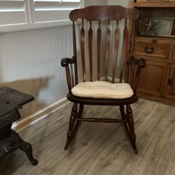 Beautiful Rocking Chair  Nursery Rocking Chair  Well Made Very Comfortable 