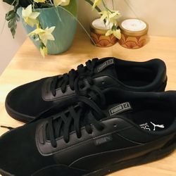 Mens Puma athletic shoe size 11 new