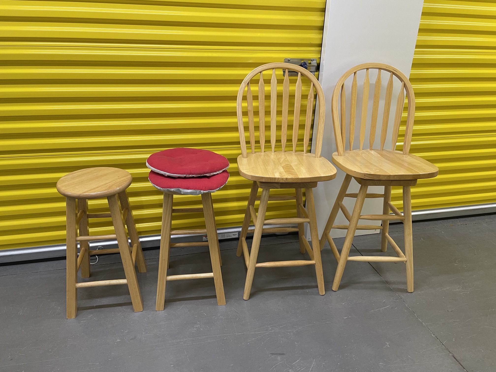 Wooden Bar Stools And Chairs