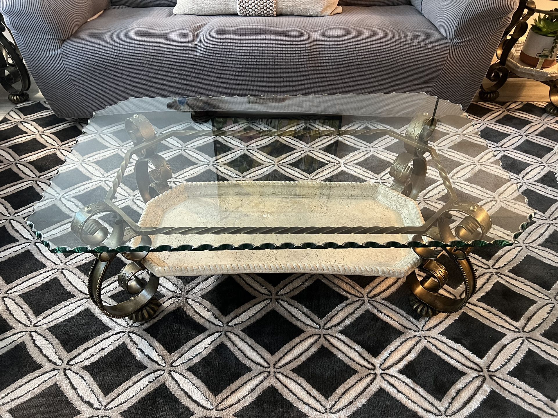 Glass Coffee Table π₯*OBO*π₯