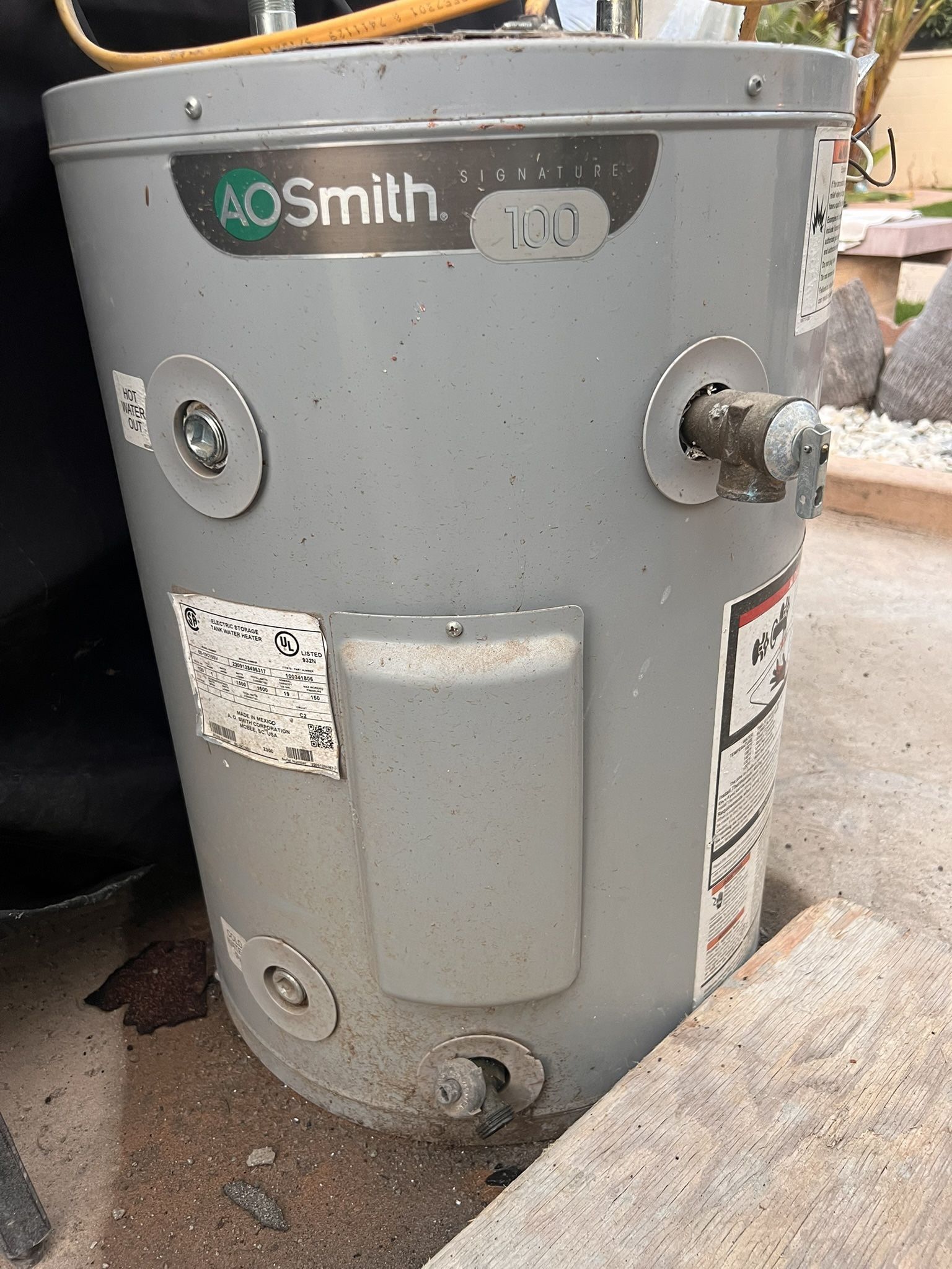 Electric Water Heater