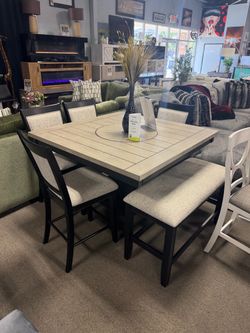 Gorgeous counter height dining set! 🔥🥇😍