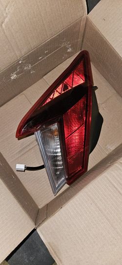 Hyundia elantra left side taillight year 2023